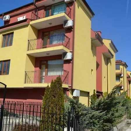 Apartment Tilly Nessebar