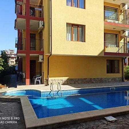 Tilly Apartment *