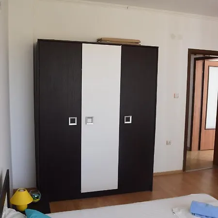 Tilly Apartment